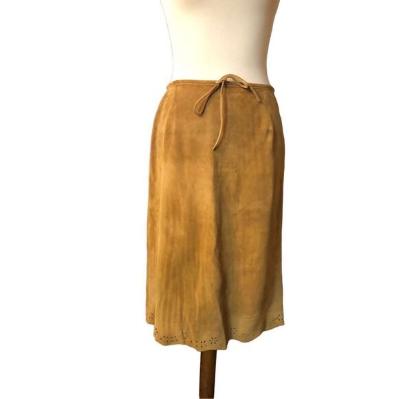 Ann Taylor Tan Geunine Suede Leather Eyelet Knee Skirt Fully Lined Size 6 - Picture 1 of 12